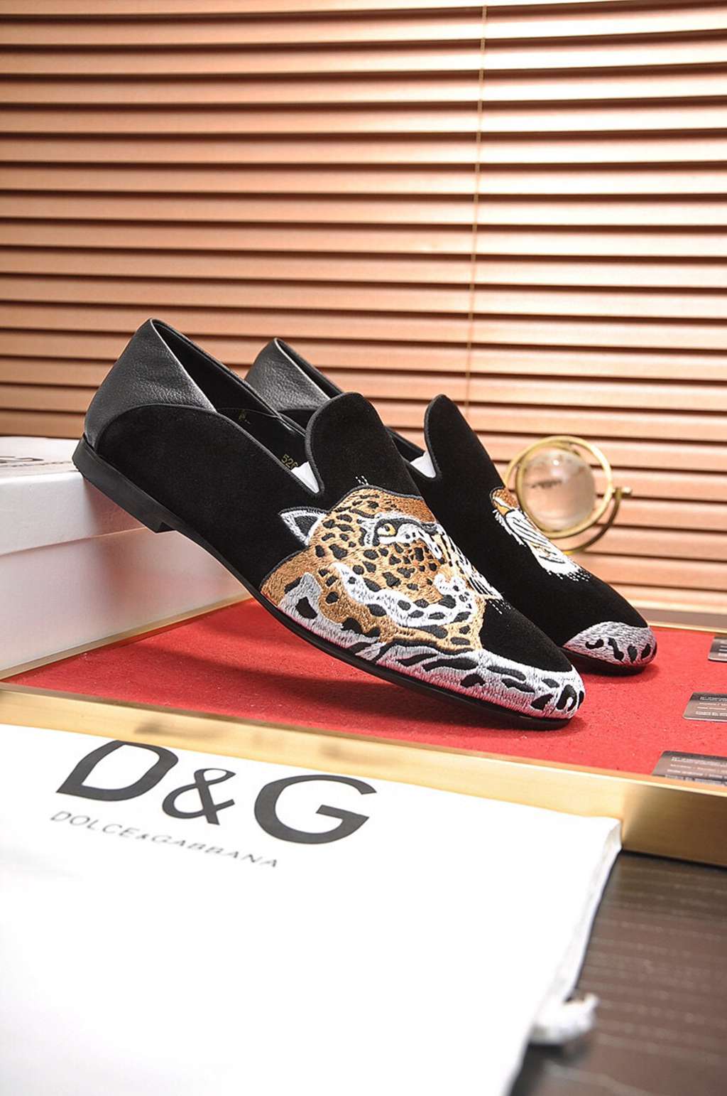 D*G loafer